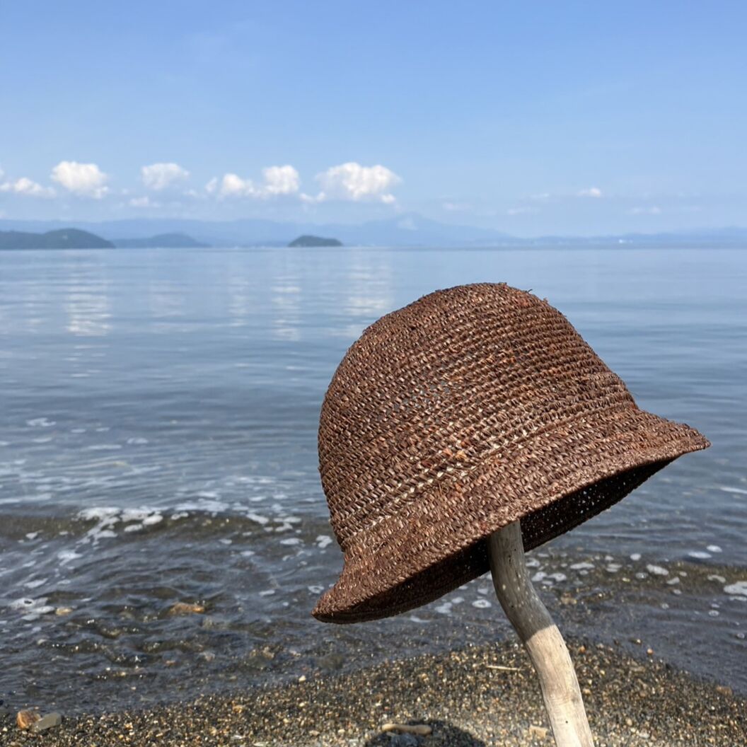 DEVELOPMENTBYNOROLL - DETOURS RAFFIA HAT【BROWN/