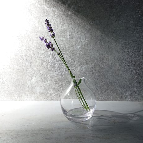 ”rindate - a single‐flower vase"( "輪立(りんだて) "-ガラス花瓶mini ）一輪挿し　ガラス　花瓶　花器　フラワーベース