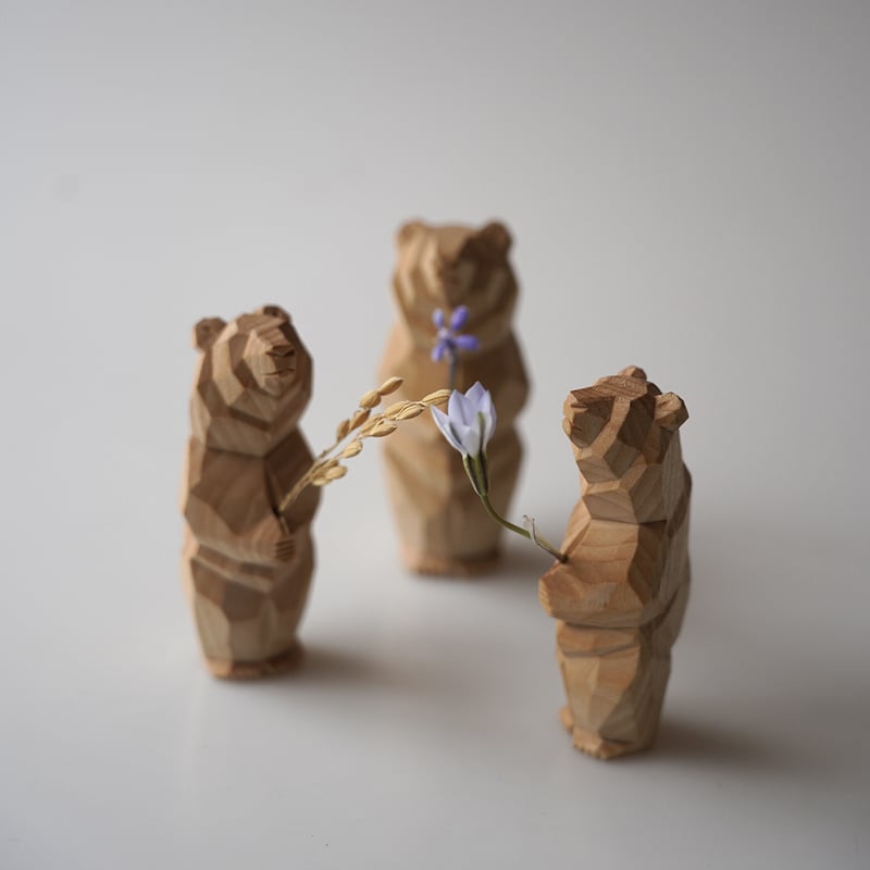 ヨシダマキ　クマブローチ　MAKI YOSHIDA　コロマル　木彫り　遊木民 MAKI YOSHIDA / コロマル熊 | 山と猫