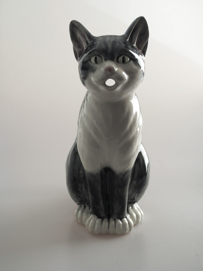 人気定番の Cat / Pinheiro Bordallo Pitcher 山と猫 | その他