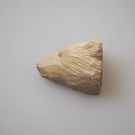 ヨシダマキ　クマブローチ　MAKI YOSHIDA　コロマル　木彫り　遊木民 ヨシダマキ クマブローチ MAKI YOSHIDA コロマル 木彫り 遊木民