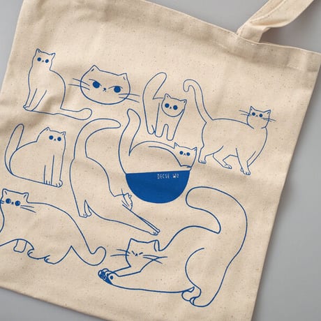 Decue Wu / Sashimi the Cat Tote Bag
