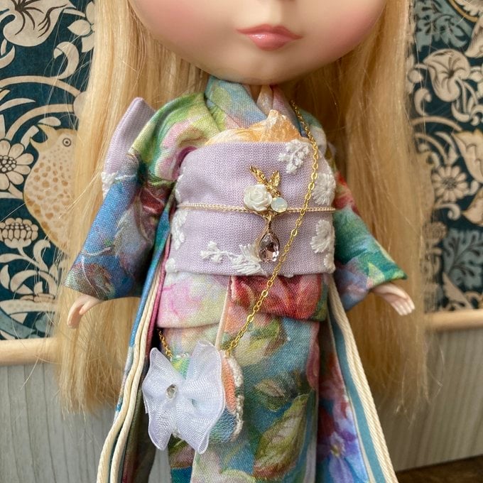 くろねこ呉服店『1/6 ブライス アイシードール 着物』ブルーローズ柄