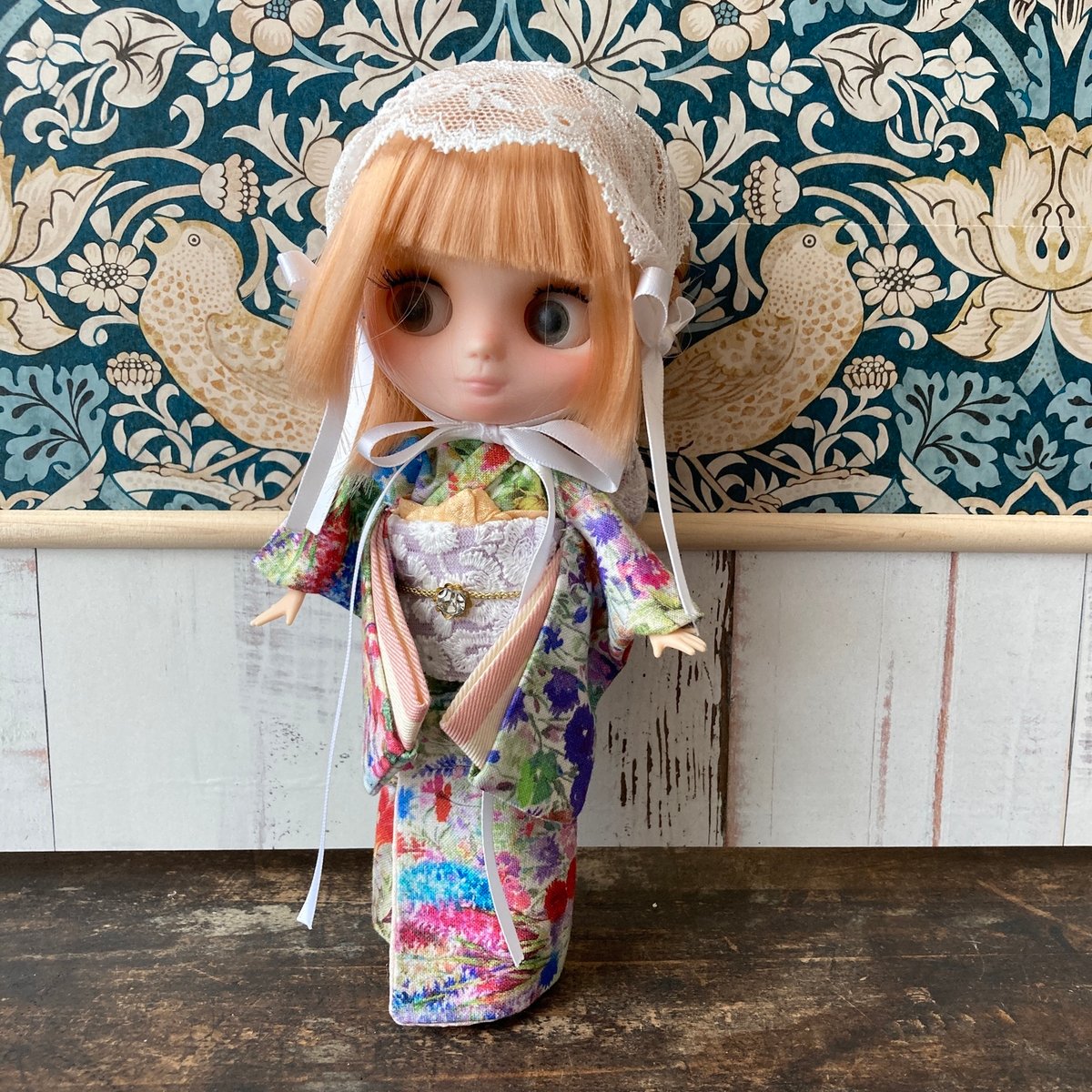 くろねこ呉服店『ミディ ブライス アイシードール 着物』絵画柄