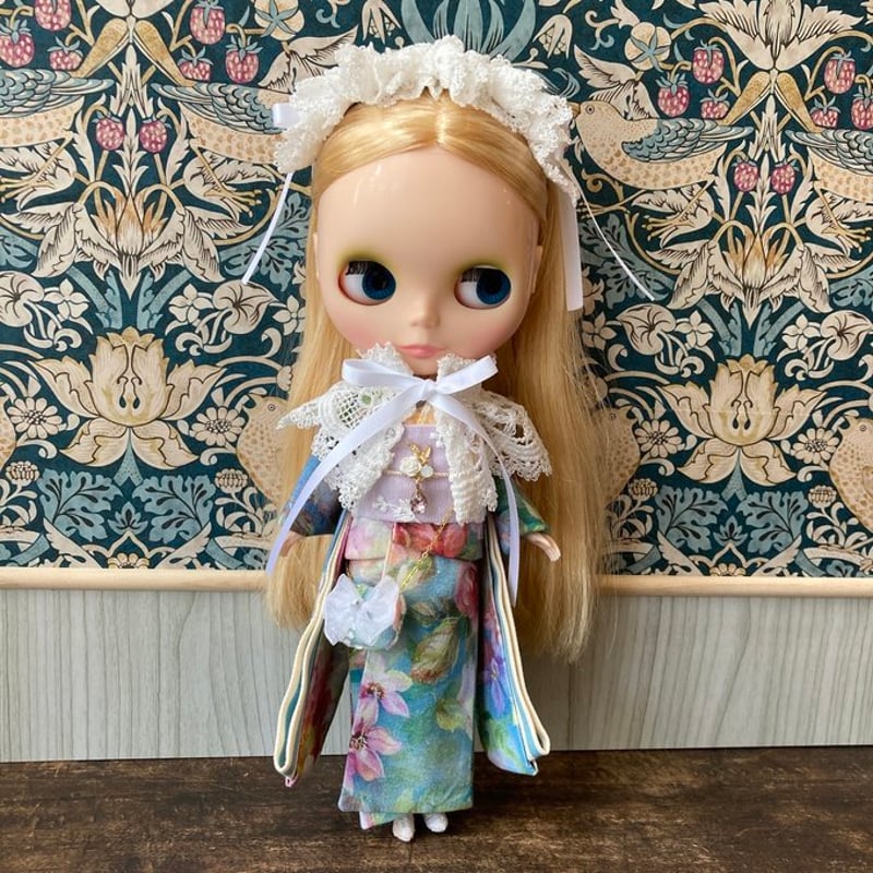 くろねこ呉服店『1/6 ブライス アイシードール 着物』ブルーローズ柄