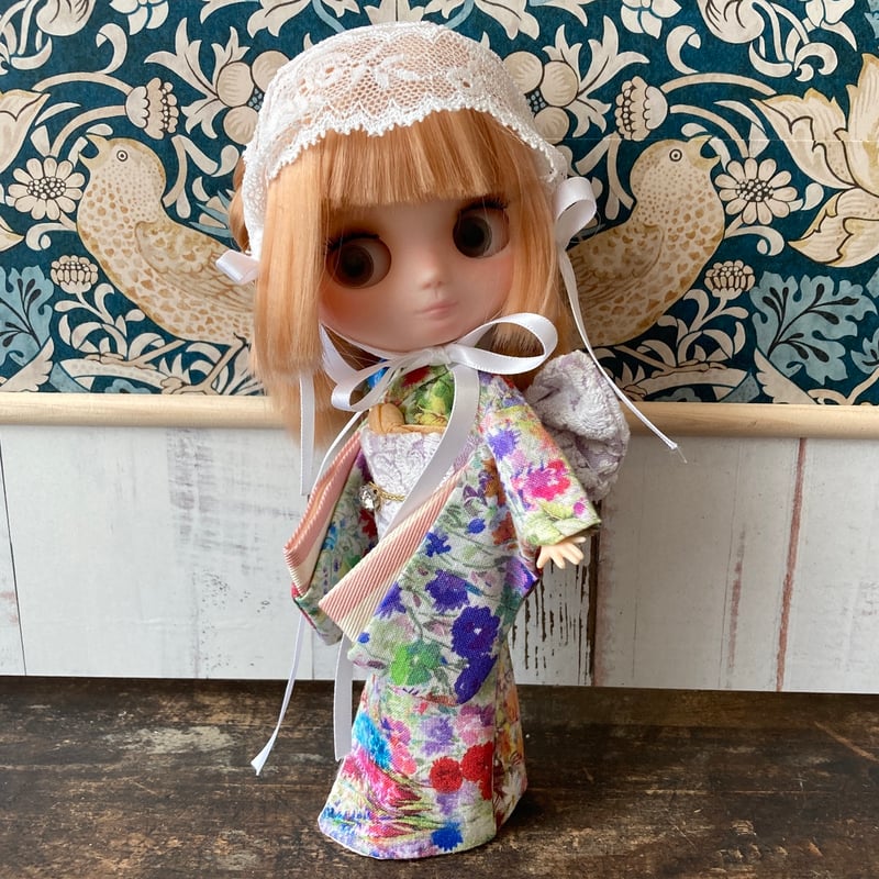 くろねこ呉服店『ミディ ブライス アイシードール 着物』絵画柄