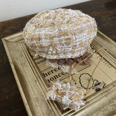 くろねこ呉服店『ブライス アイシードール ツイード素材のベレー帽とチェーンバック』