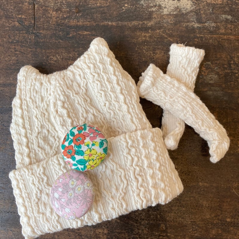 くろねこ呉服店『1/6 ブライス アイシードール 猫耳ニット帽＋靴下＋缶