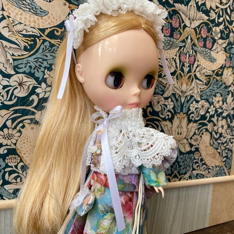 くろねこ呉服店『1/6 ブライス アイシードール 着物』ブルーローズ柄