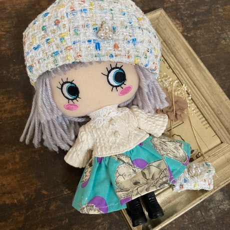 くろねこ呉服店『ブライス アイシードール ツイード素材のベレー帽とチェーンバック』