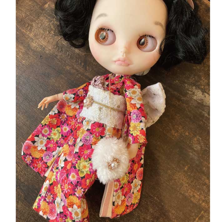 くろねこ呉服店『1/6 ブライス アイシードール 着物』小花柄 くろねこ呉服店『1/6 ブライス アイシードール 着物』小花柄