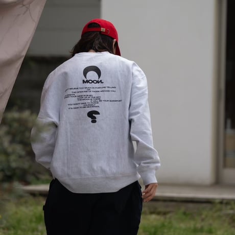 onedayapartmentjapan MOON SWEAT