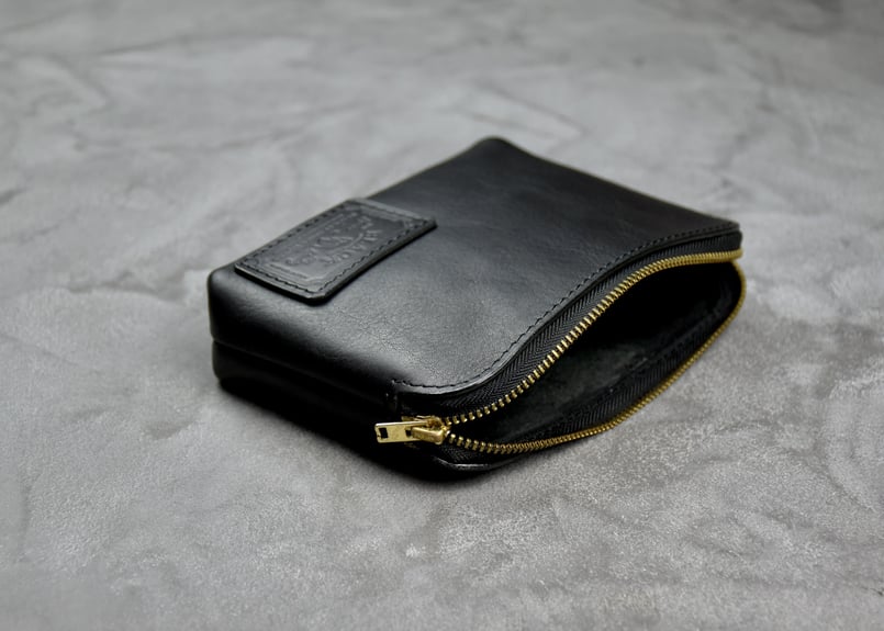 MALCOLM マルコム フラットポーチ ITALIAN-SHRINK | BLACK LEA
