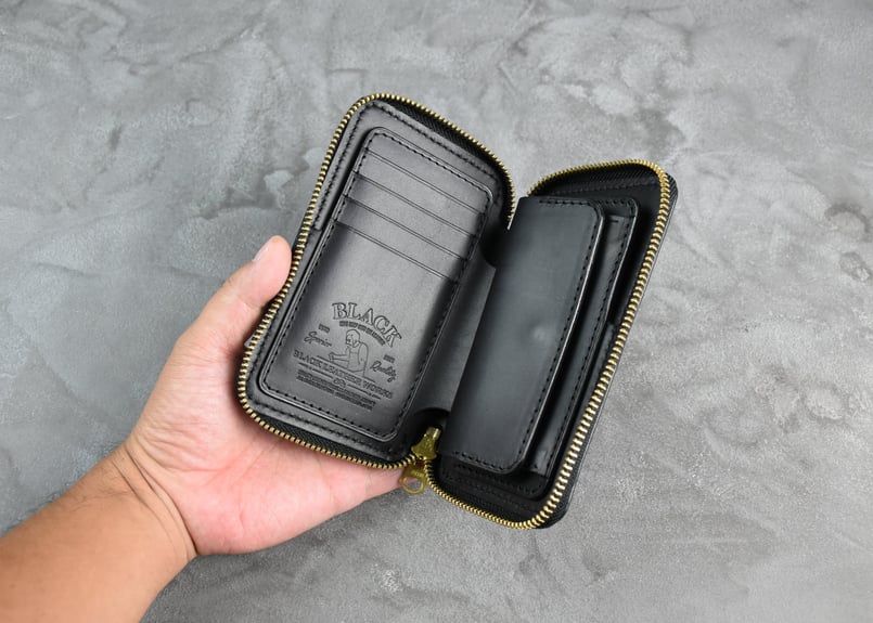ADAMS middle wallet CARVING *受注生産 | BLACK LEAT