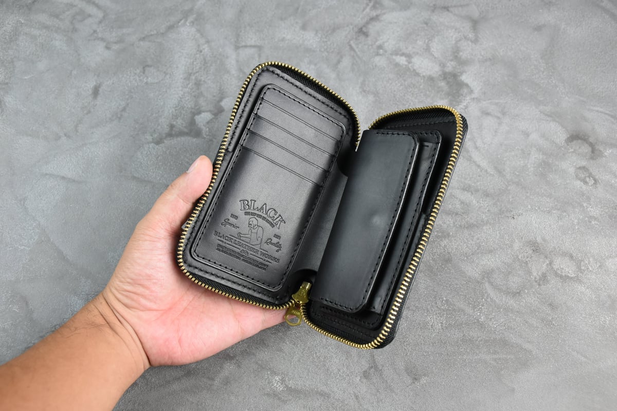 ブラック☆MiddleLeatherWalletミドルウォレット✮フラップ全縫い ブラック☆MiddleLeatherWalletミドルウォレット✮フラップ全縫い