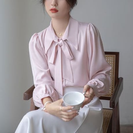 ★S～2L★ゆったり 上質感 滑らか素材 通勤 オフィス着 司会 お天気姉さん ツヤ感 ボウタイリボンシャツブラウス  07707