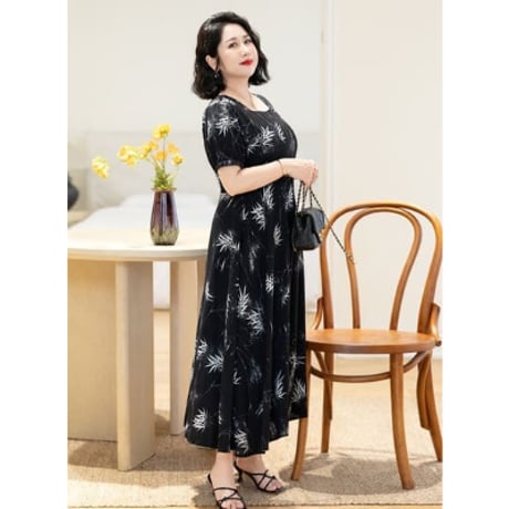 ★5L～9L ★通勤 パーティー 着痩せ 優雅 スクエアネック オシャレリーフ柄 シフォンワンピース [ブラック]  11062