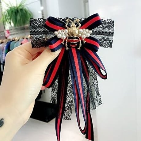 ブローチ クラシカルリボンブローチ かわいい　蜂デザイン ビジュー プレゼント   21002