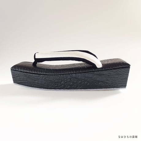 〈即納品〉クロコダイル・マット・ブラック／M
