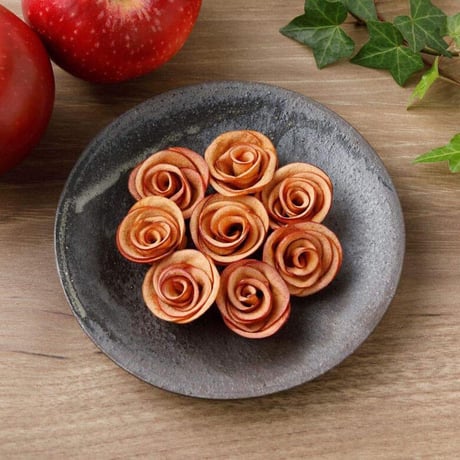 りんごをじっくりローストしたサクサクスイーツ｜bouquet(ブーケ)