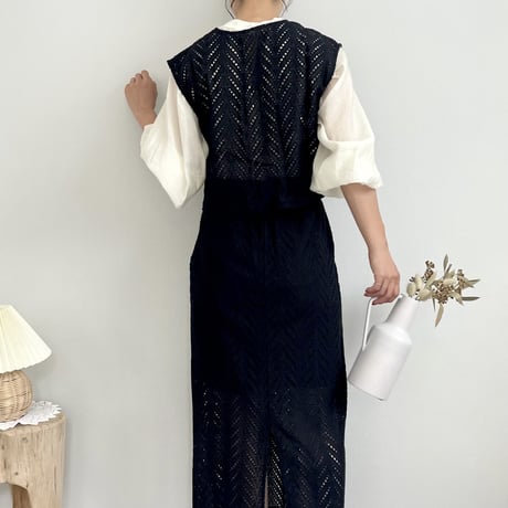 cut work lace short gilet
