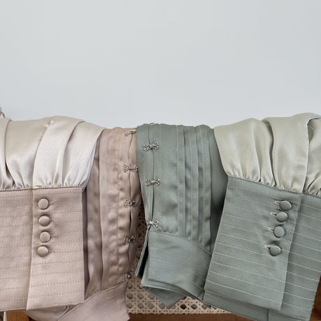 Pintuck Satin BL