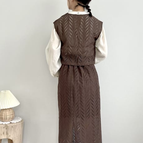 cut work lace short gilet