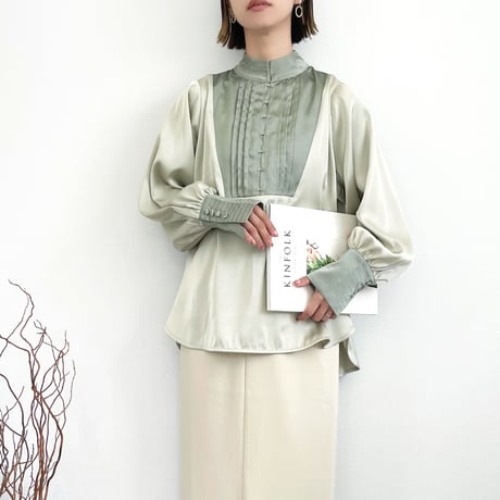 Pintuck Satin BL