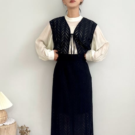 cut work lace short gilet