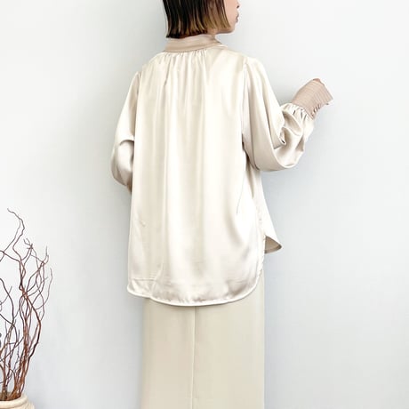 Pintuck Satin BL