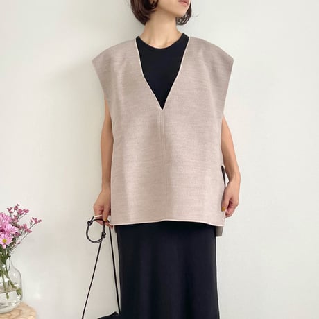 v neck vest