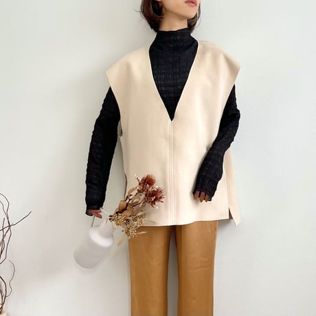 v neck vest