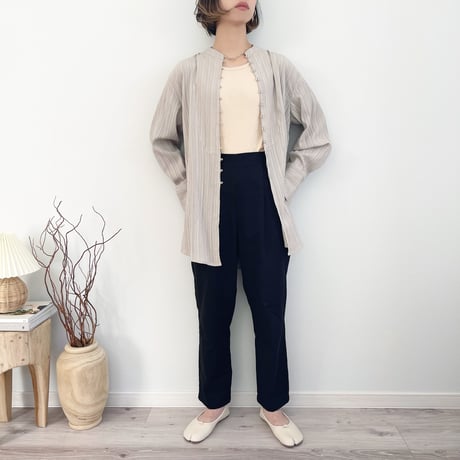 Stand collar shirt