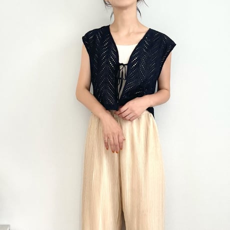cut work lace short gilet