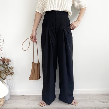 Crepe Wide Tuck PT