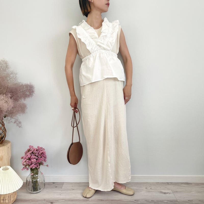 howdy.rib frill bustier. skirt セット Este Skirt – Brandy Melville Online Japan