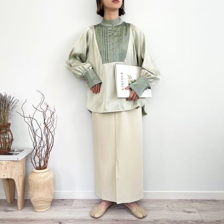 Pintuck Satin BL