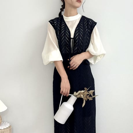 cut work lace short gilet