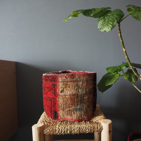 【VP052】 Afghan  Rug pot ②