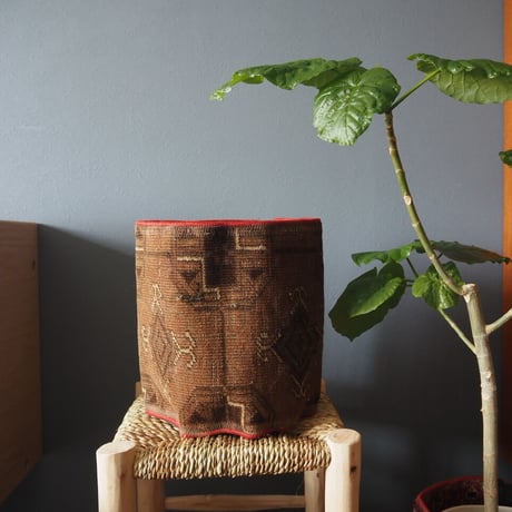 【VP051】 Afghan  Rug pot ②ベルクロ付き