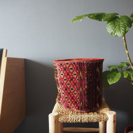 【VP050】 Afghan  Rug pot ①