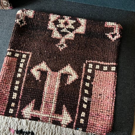 mさまご予約品 rug &cushion cover set