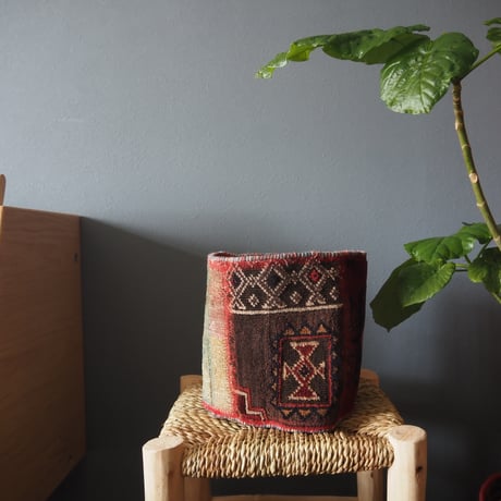 【VP052】 Afghan  Rug pot ④