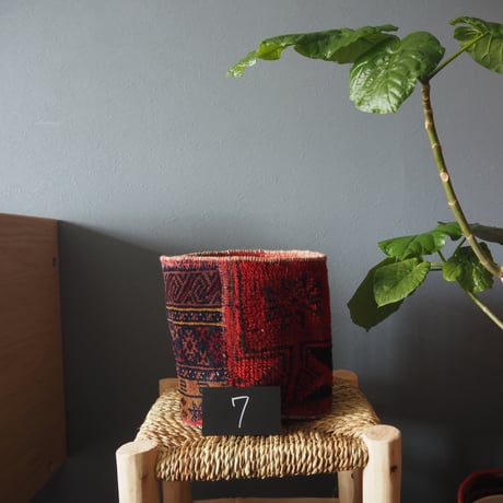 【VP052】 Afghan  Rug pot ②