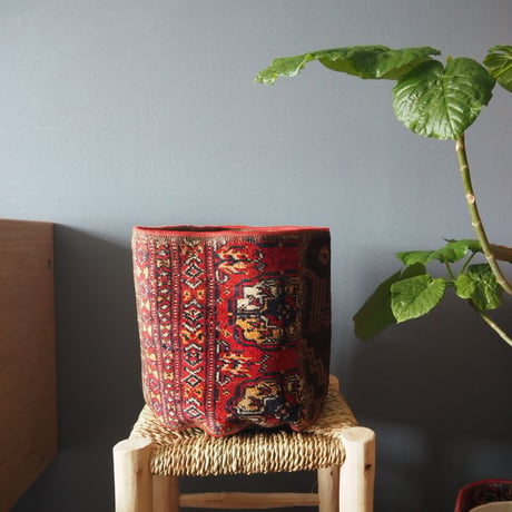 【VP050】 Afghan  Rug pot ②