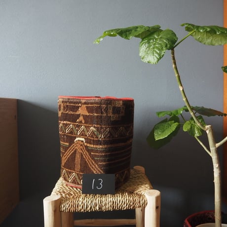 【VP051】 Afghan  Rug pot ②ベルクロ付き