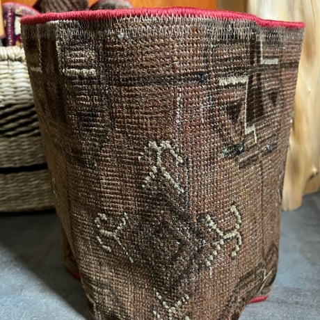 【VP051】 Afghan  Rug pot ②ベルクロ付き