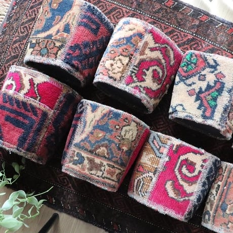 Afghan  rug  pots A-7〜A-8