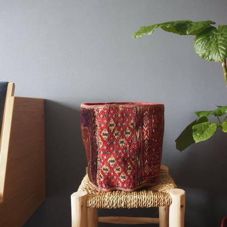 【VP050】 Afghan  Rug pot ②