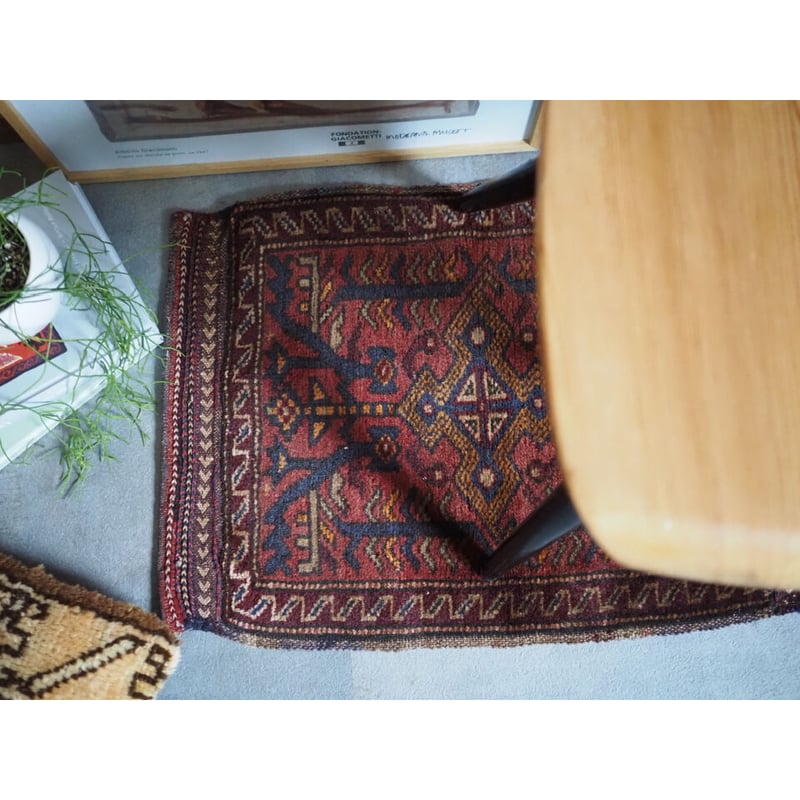 VR241】 Afghan Baluch rug | Spin.